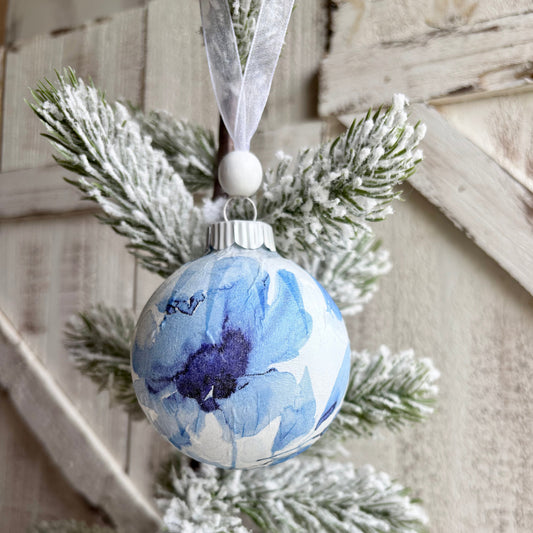 Watercolor Flower Ornament Sets Blue & Whtie