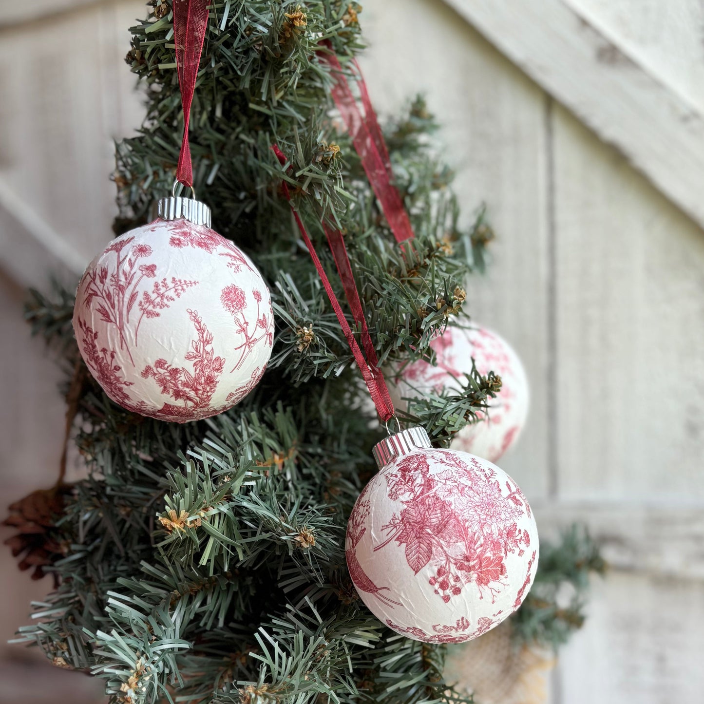 Red Toile Christmas Ornament Sets