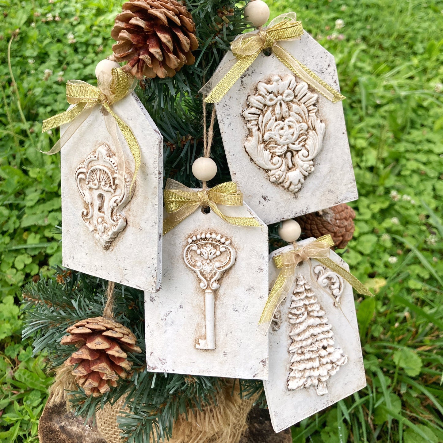 Set of 4 French Country Christmas Ornaments